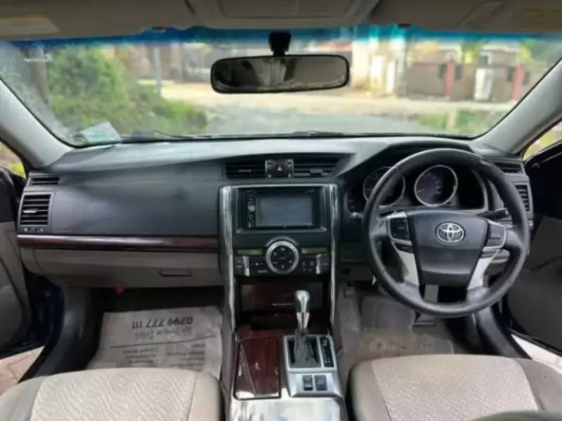 Toyota Mark X   - 2010