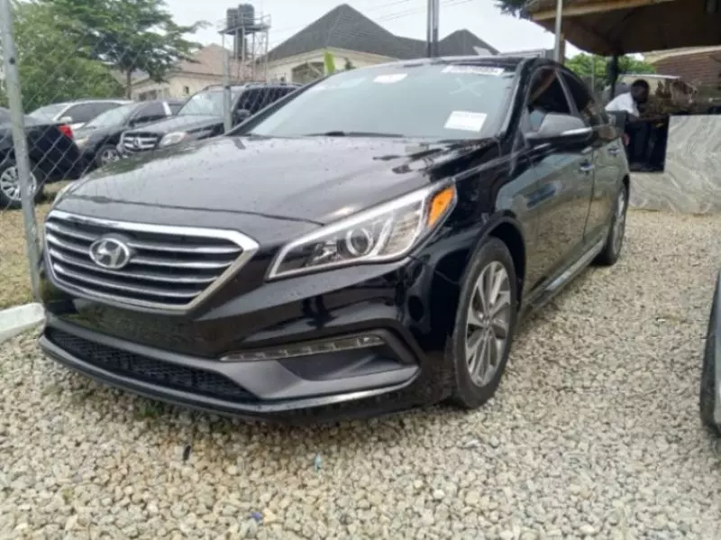 Hyundai Sonata   - 2015