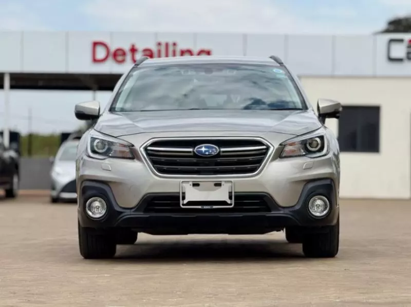 Subaru Outback   - 2019