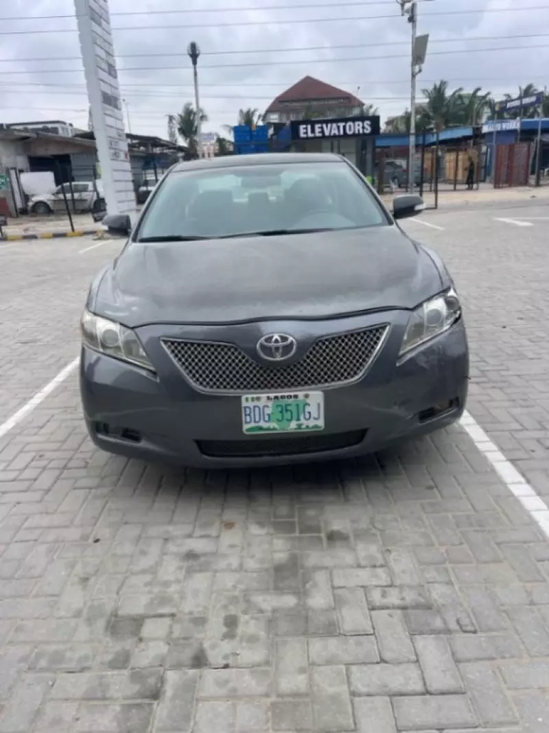 Toyota Camry   - 2007