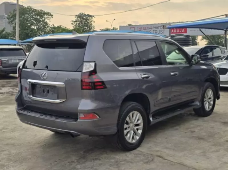 Lexus GX 460   - 2016