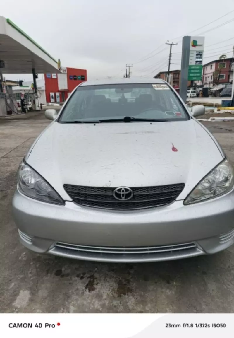 Toyota Camry   - 2006