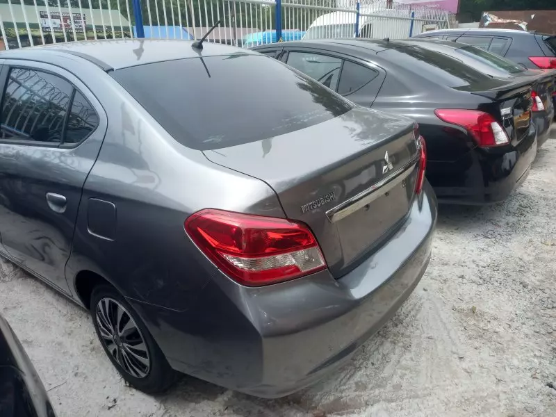 Mitsubishi Mirage   - 2017