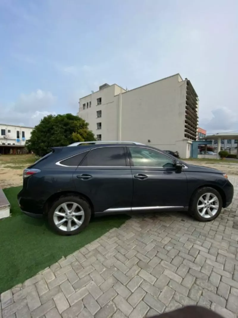 Lexus RX   - 2010