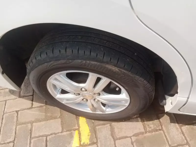 Toyota Noah   - 2016