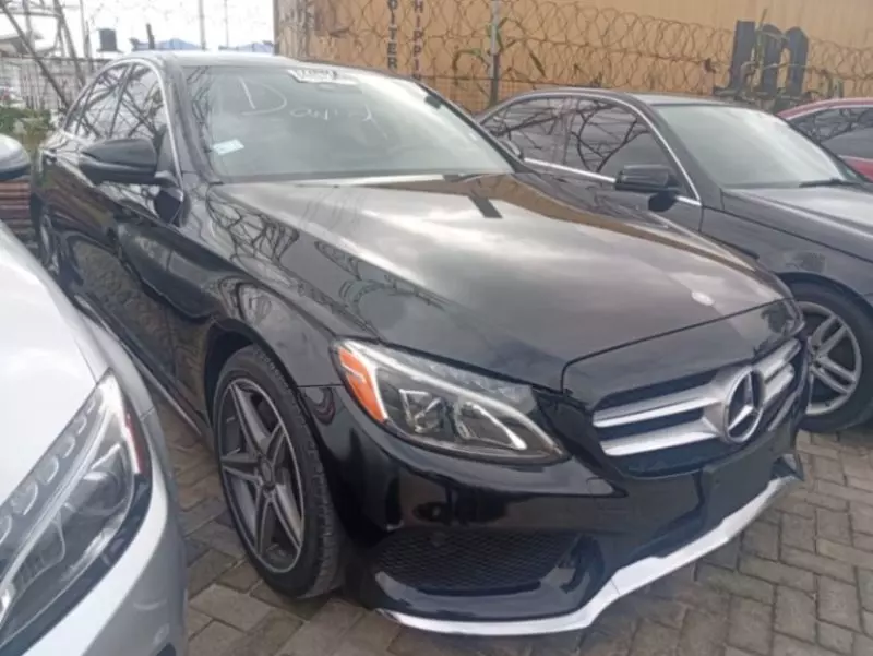 Mercedes-Benz C 300   - 2016