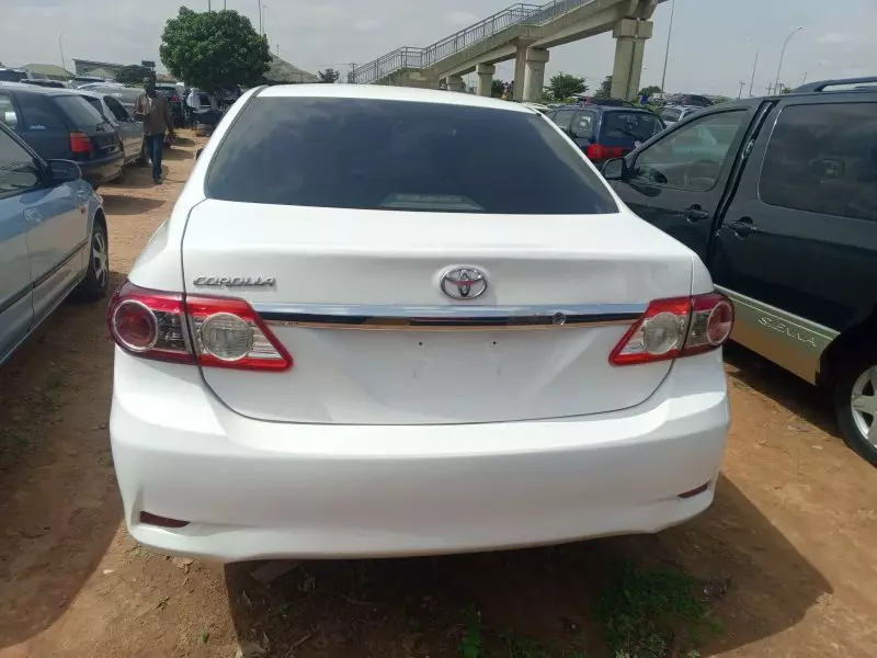 Toyota Corolla   - 2013