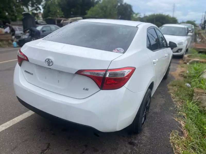 Toyota Corolla   - 2015