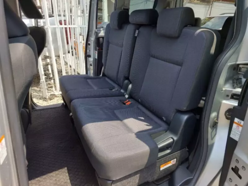 Toyota Sienta   - 2018