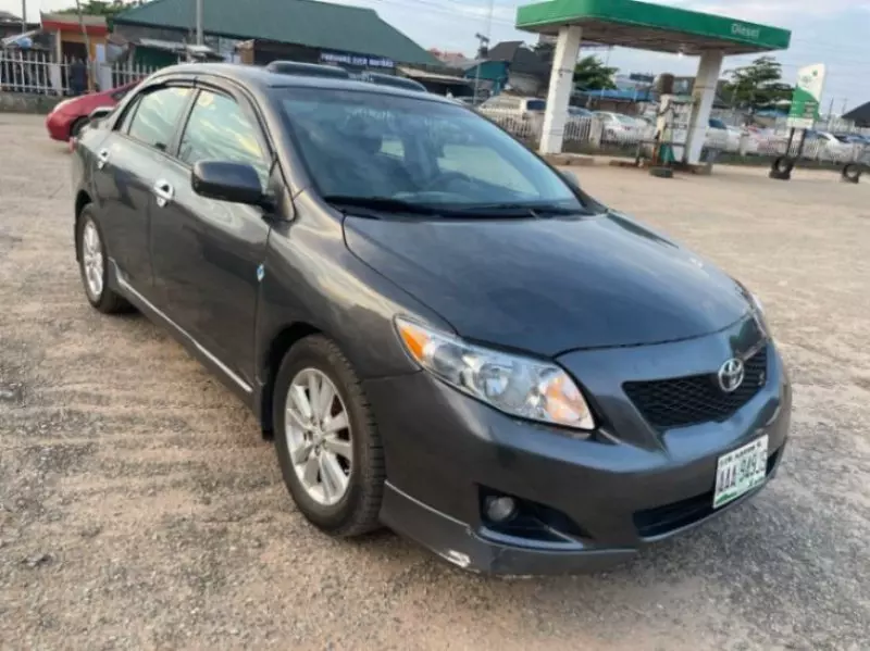 Toyota Corolla Sport   - 2010