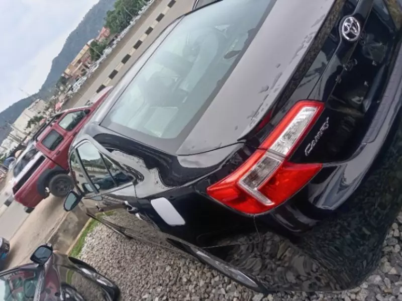 Toyota Camry   - 2014