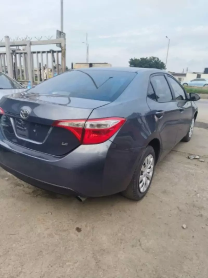 Toyota Corolla   - 2015