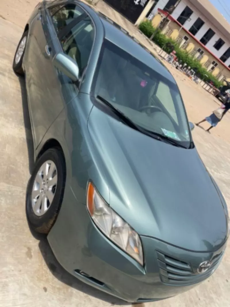 Toyota Camry   - 2007