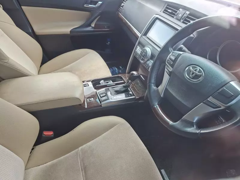 Toyota Mark X   - 2012