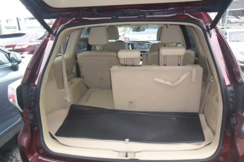 Toyota Highlander   - 2015