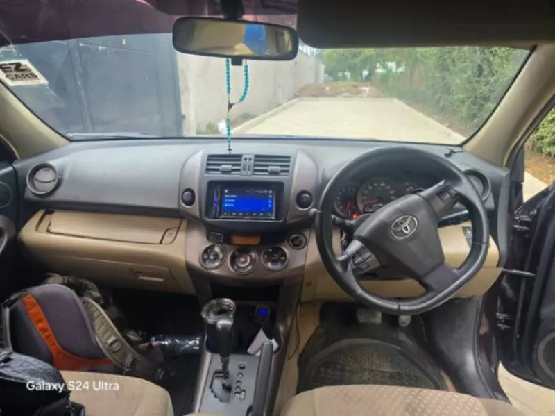 Toyota Rav4   - 2012