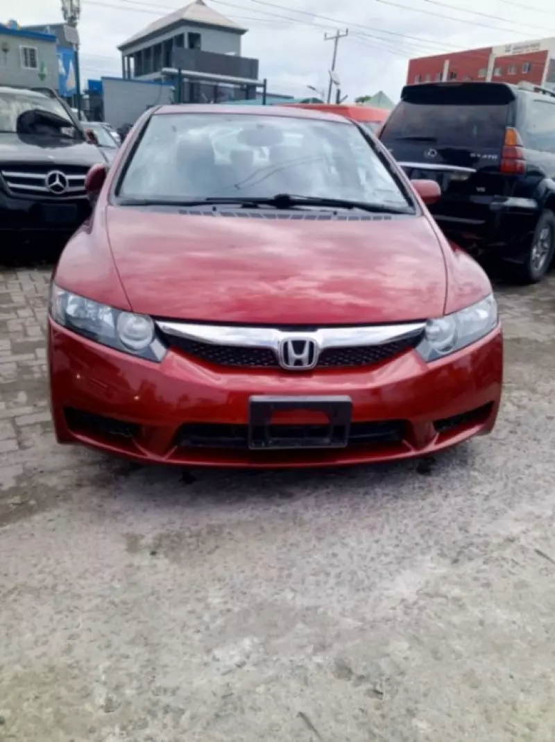 Honda Civic   - 2009