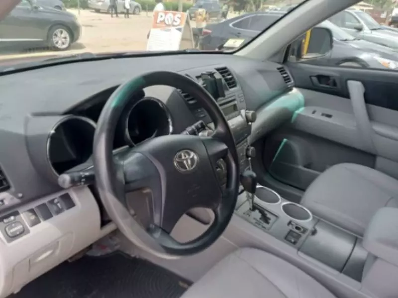 Toyota Highlander   - 2008