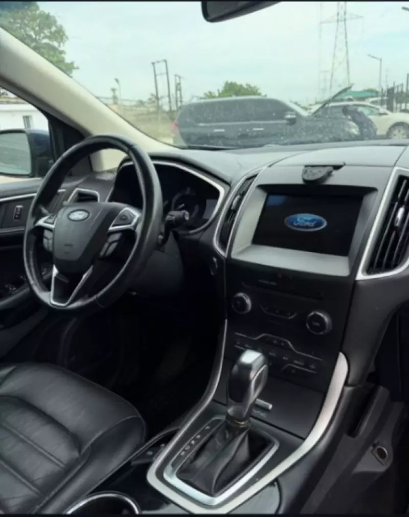 Ford Edge   - 2016