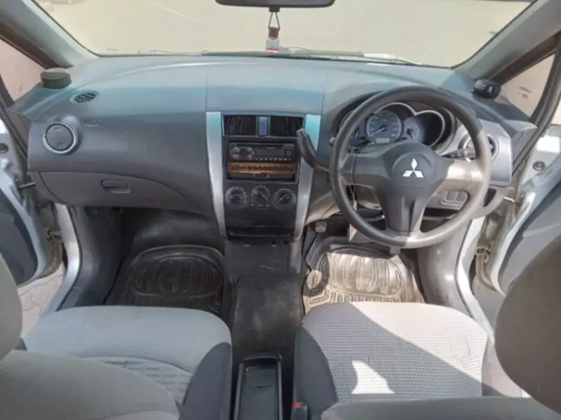Mitsubishi Colt   - 2008