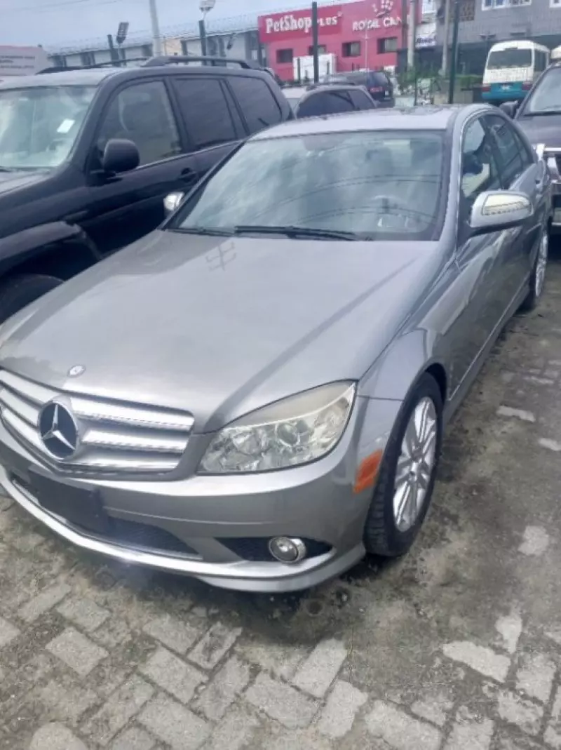 Mercedes-Benz C 300   - 2009