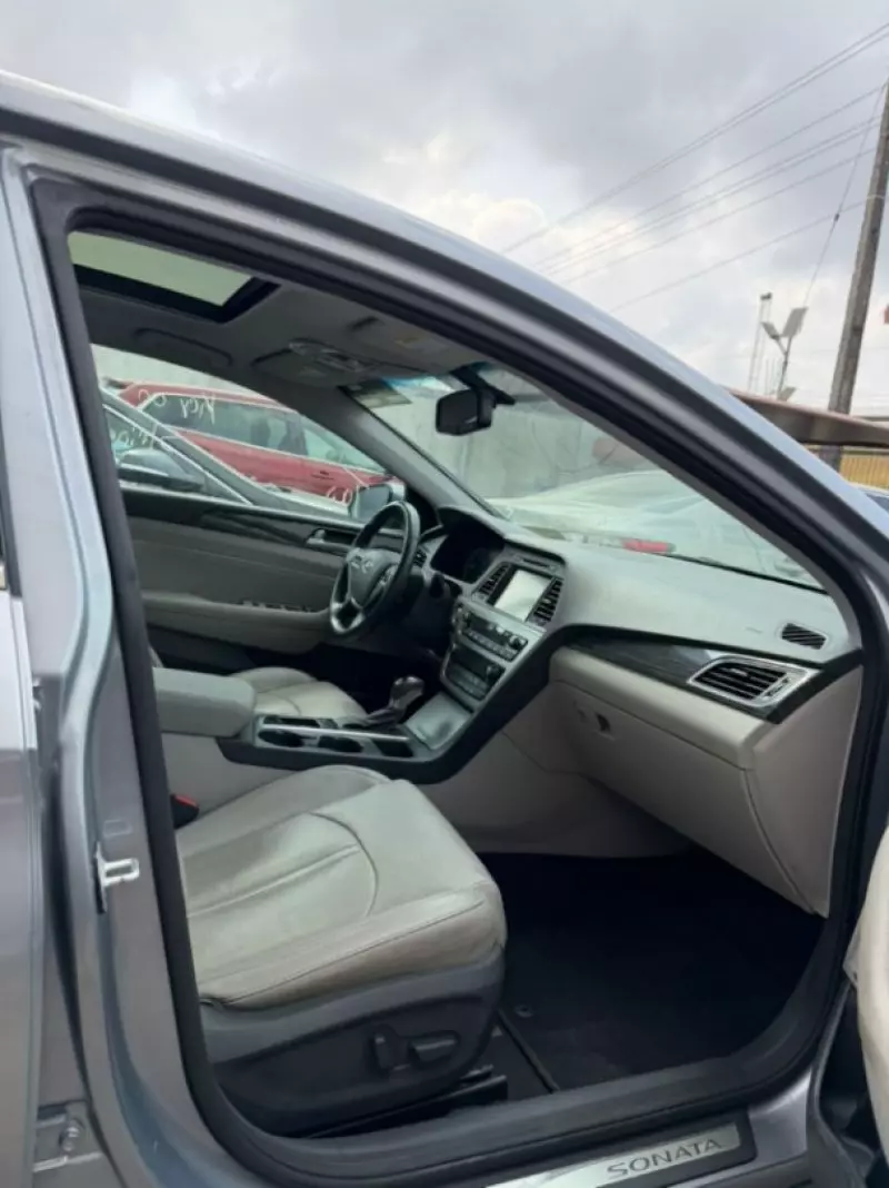 Hyundai Sonata - 2015