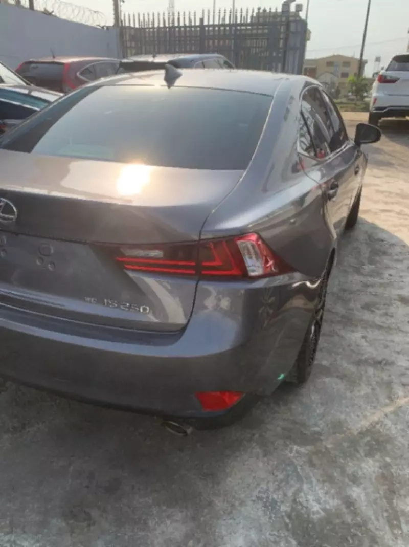 Lexus IS 250