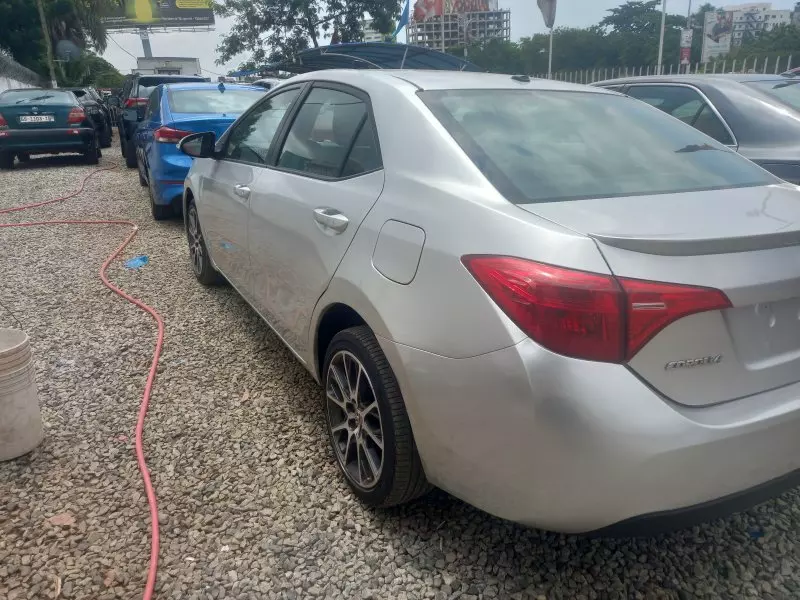 Toyota Corolla   - 2017