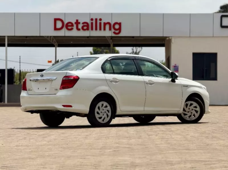 Toyota Axio    - 2018