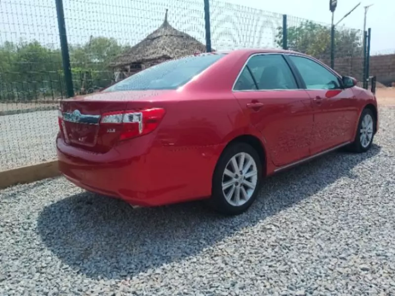 Toyota Camry   - 2012