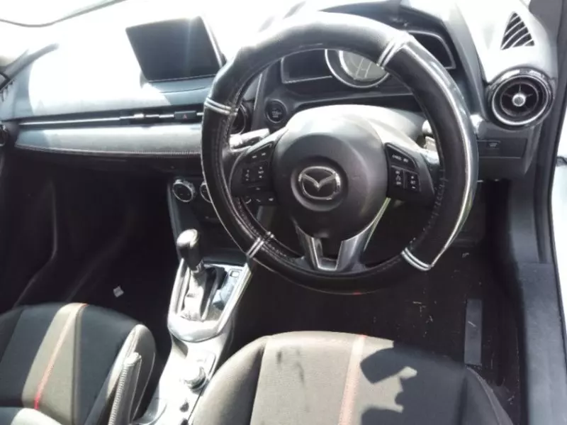 Mazda Demio   - 2017