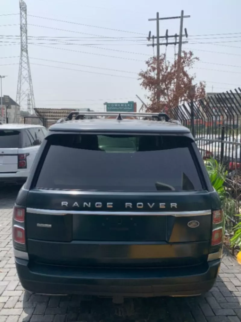 RANGE ROVER Autobiography
