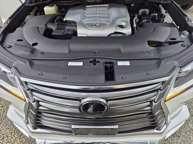 Lexus 570   - 2018