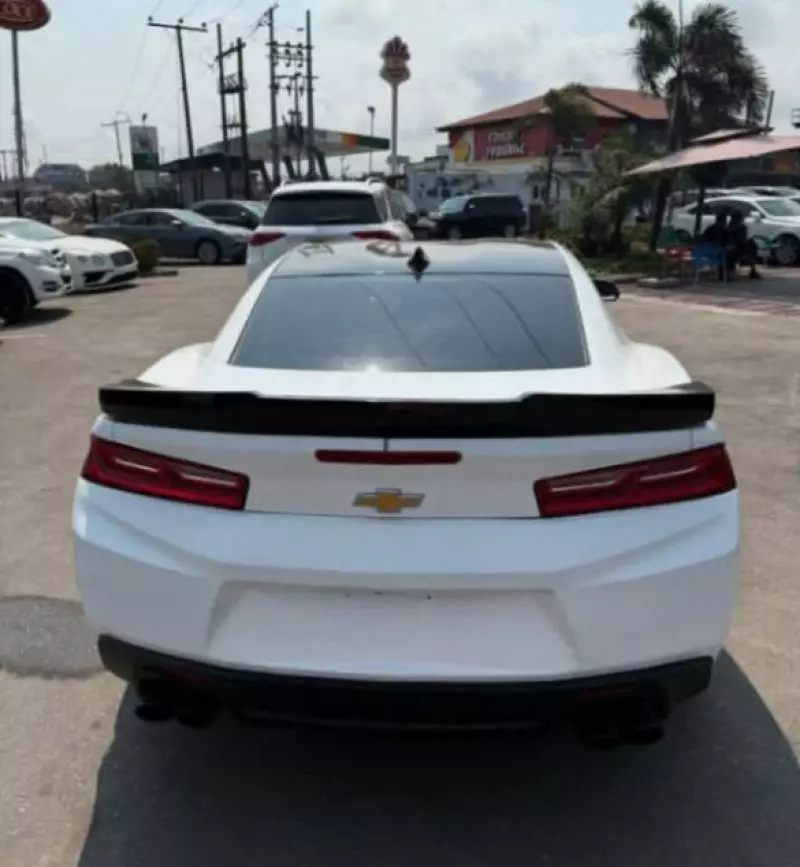 Chevrolet Camaro   - 2016