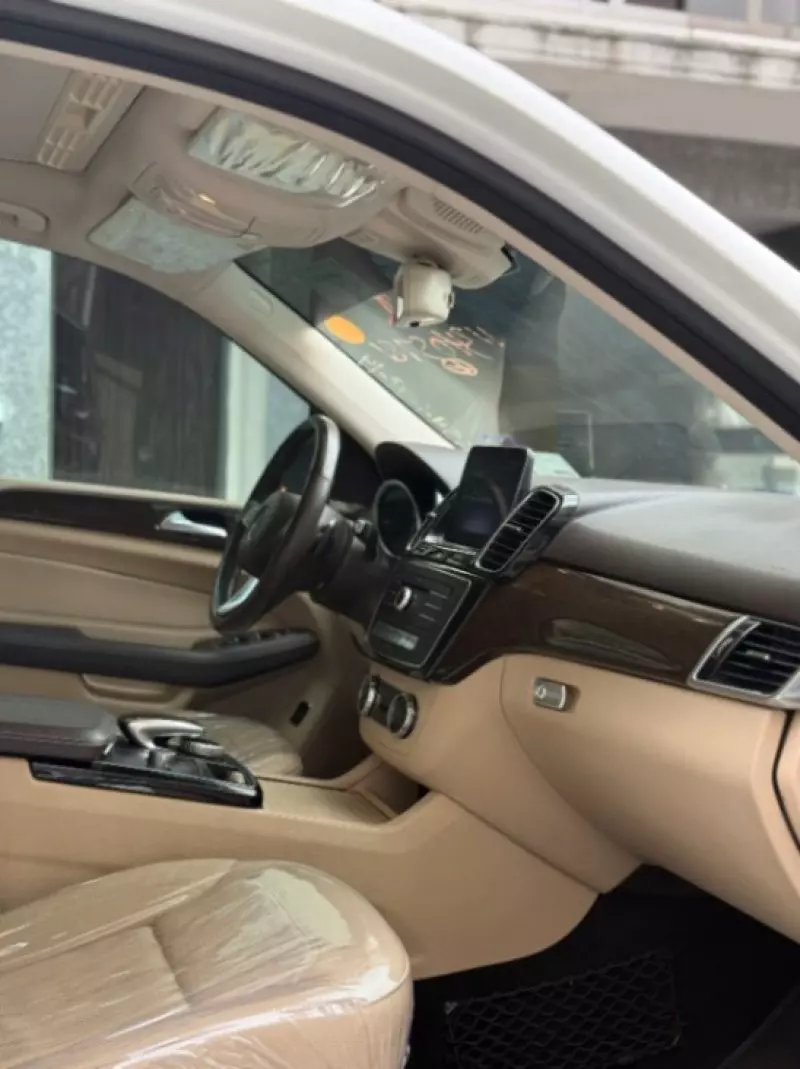 Mercedes-Benz GLA-Class   - 2015