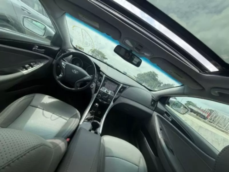 Hyundai Sonata   - 2014