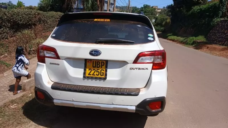Subaru Outback   - 2015
