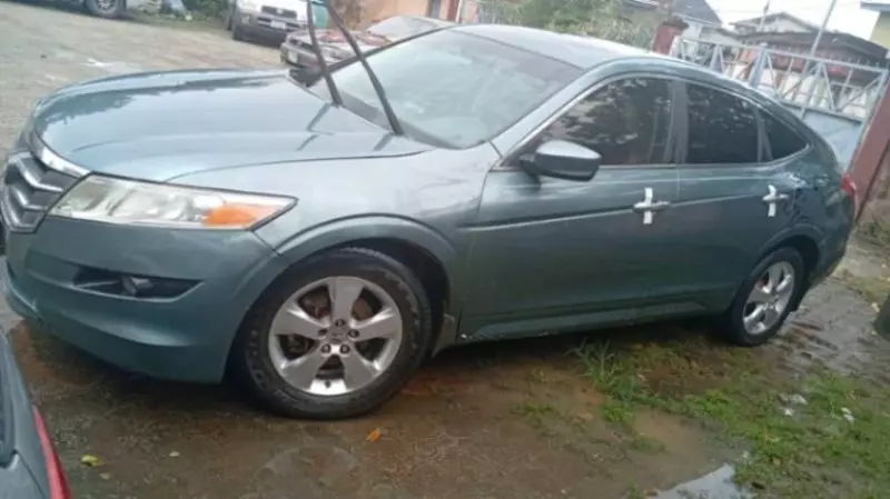 Honda Crosstour   - 2010