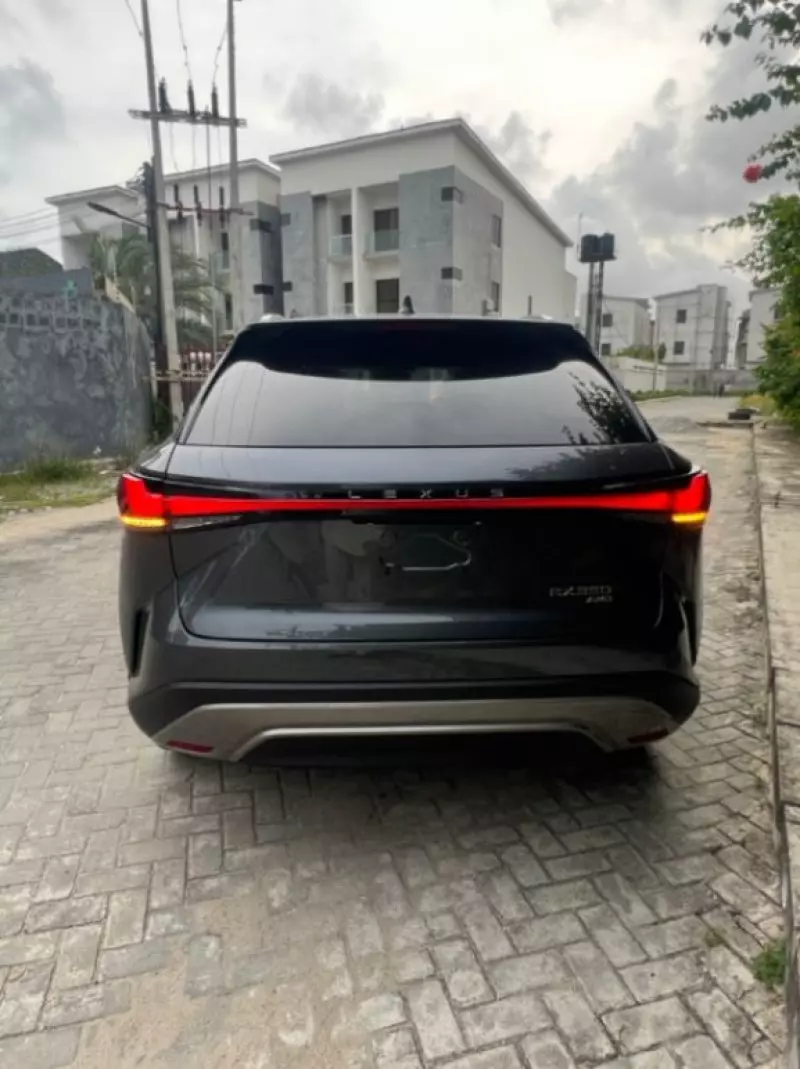 Toyota Lexus RX 350h   - 2025