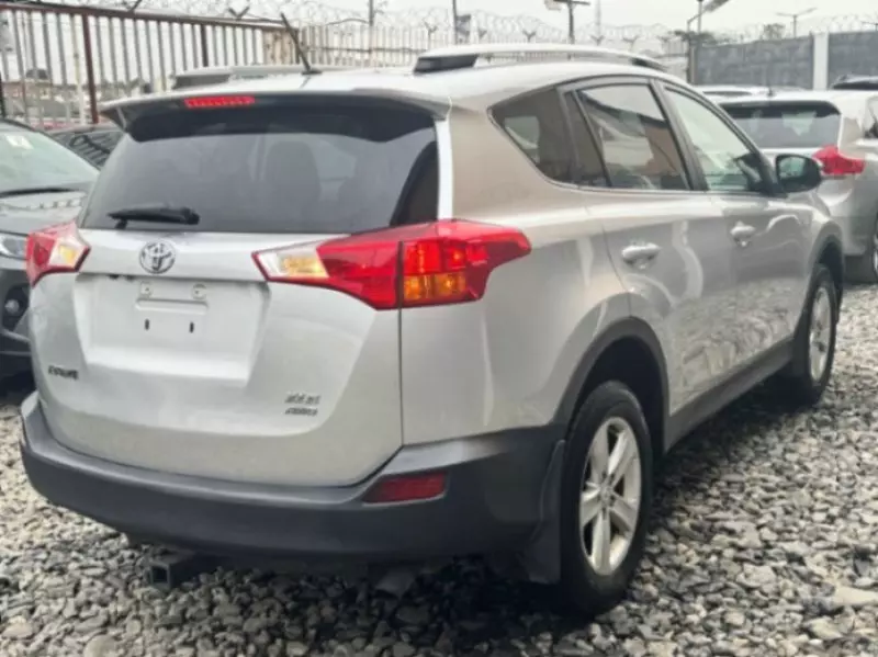 Toyota Rav4   - 2014
