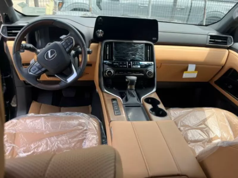 Lexus LX 600   - 2026