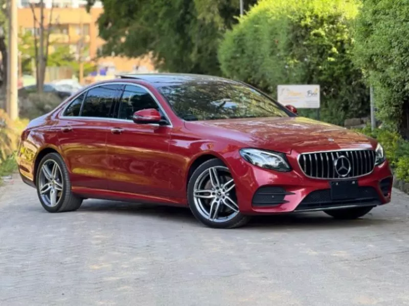 Mercedes-Benz E 220   - 2018
