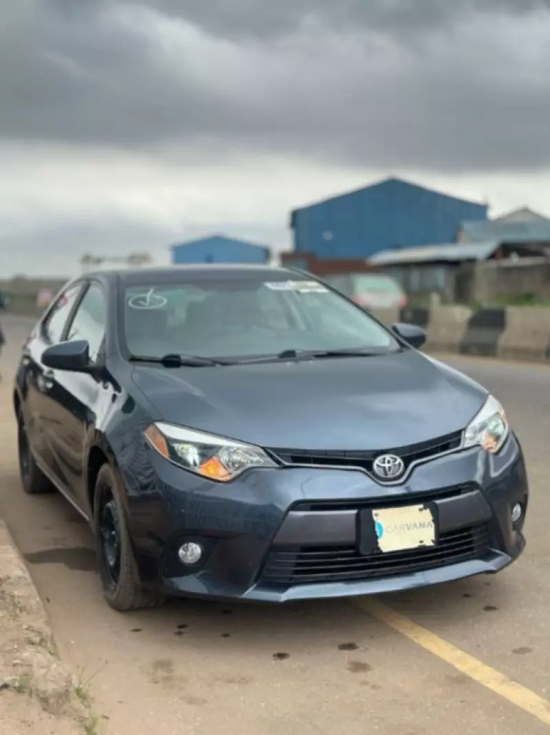 Toyota Corolla   - 2016
