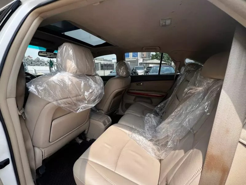 Mercedes-Benz E 350   - 2011