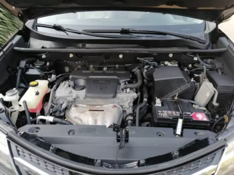 Toyota RAV4   - 2015