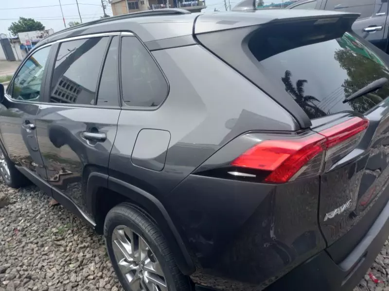 Toyota RAV 4   - 2020