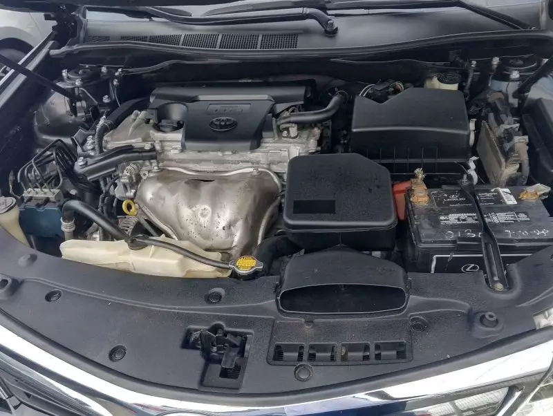 Toyota Camry   - 2014