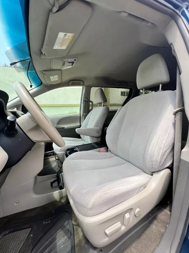Toyota Sienna   - 2012