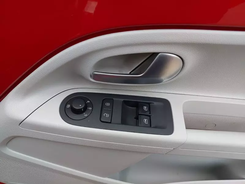 Volkswagen up!   - 2018