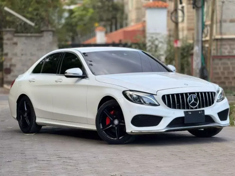 Mercedes-Benz C 200   - 2016